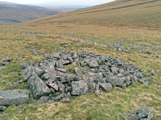 Cleared clitter ring cairn, Whoap